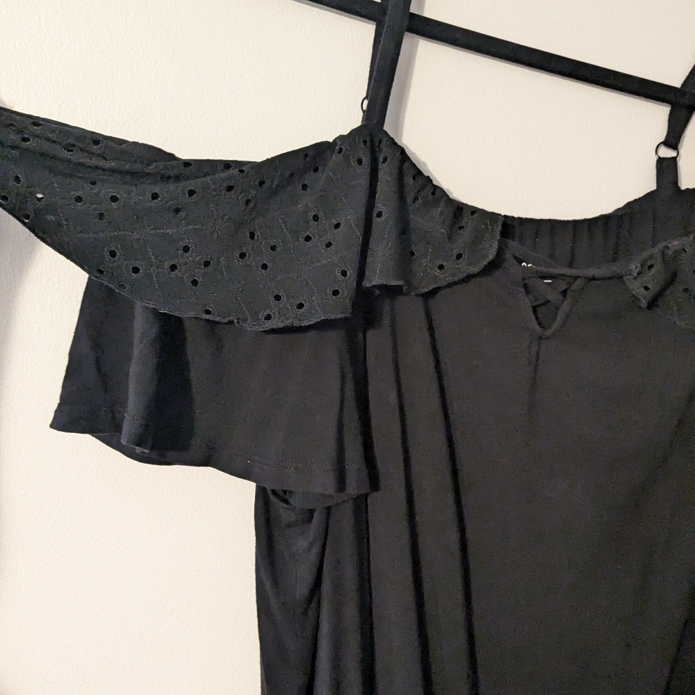 Torrid Black Super Soft Cold-Shoulder Ruffle Top Size 2 (18/20) - Picture 7 of 9
